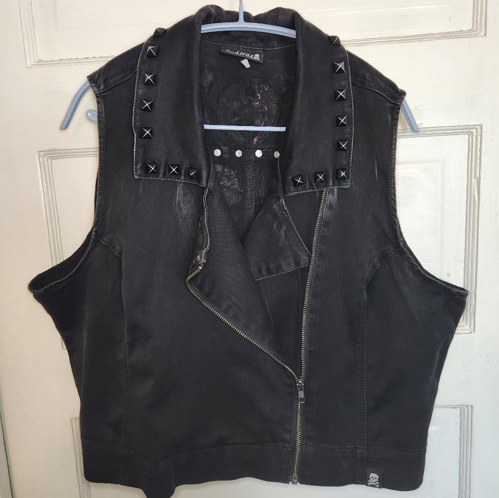 Sourpuss moto zip vest with patches